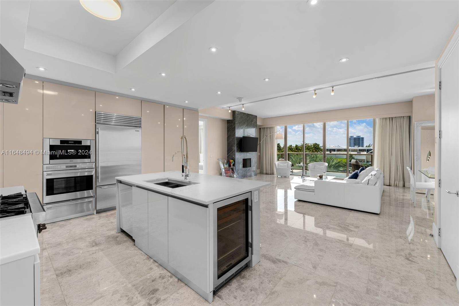 9705 Collins Ave # 405N