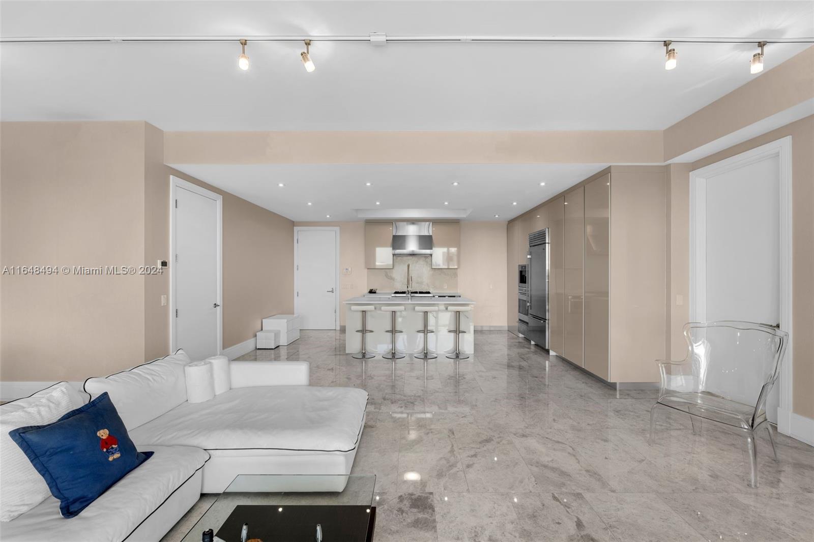 9705 Collins Ave # 405N