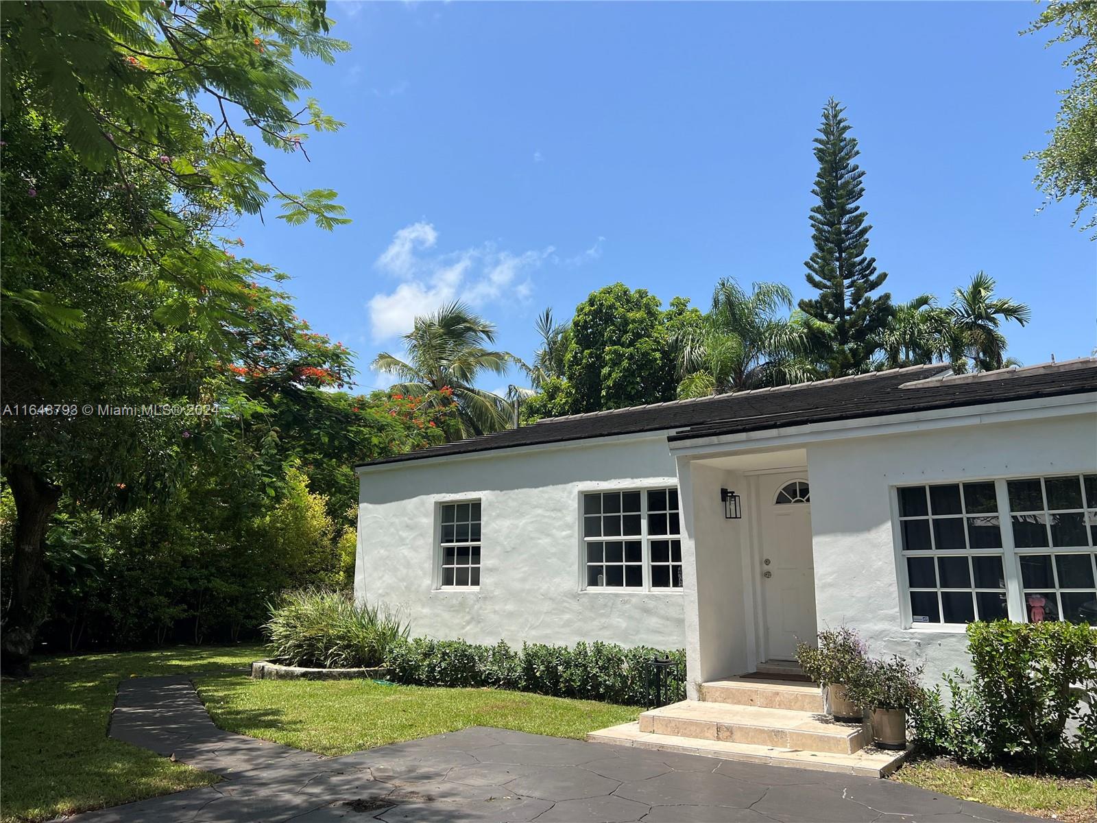 2450 SW 19th Ave Unit: -