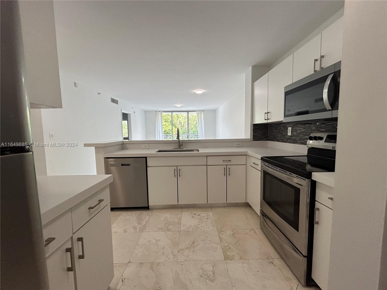 1401 Bay Rd # 206