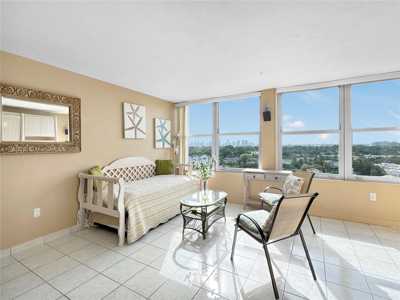 2899 Collins Ave # 1150