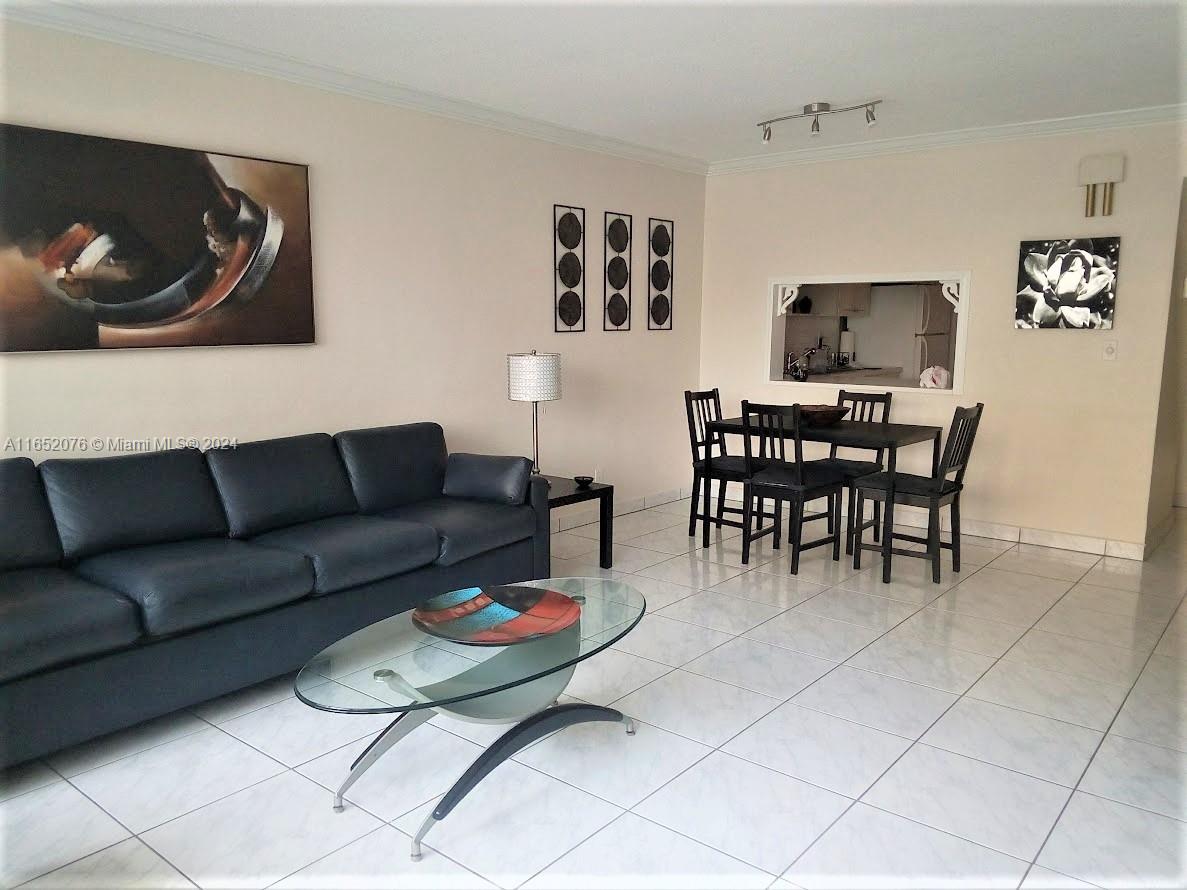 215 SE 3rd Ave # 104A