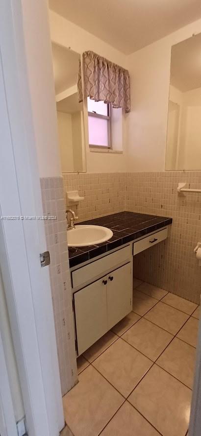 215 SE 3rd Ave # 104A
