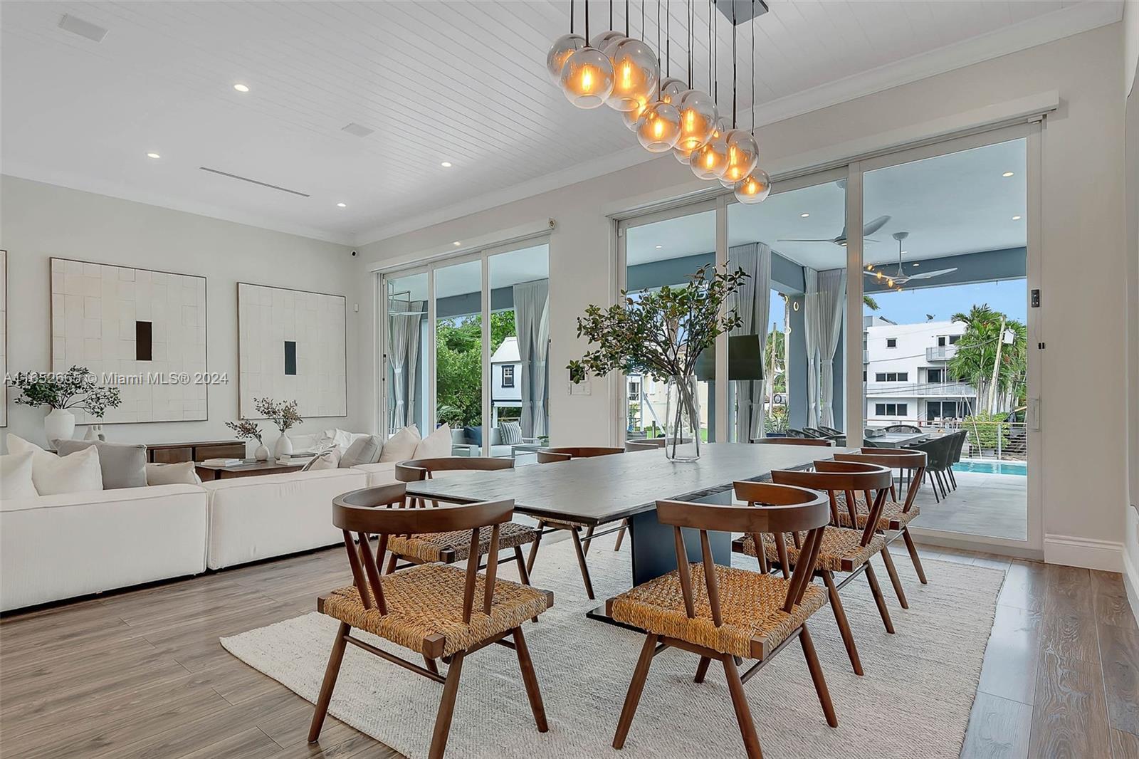 1820 S Bayshore Dr