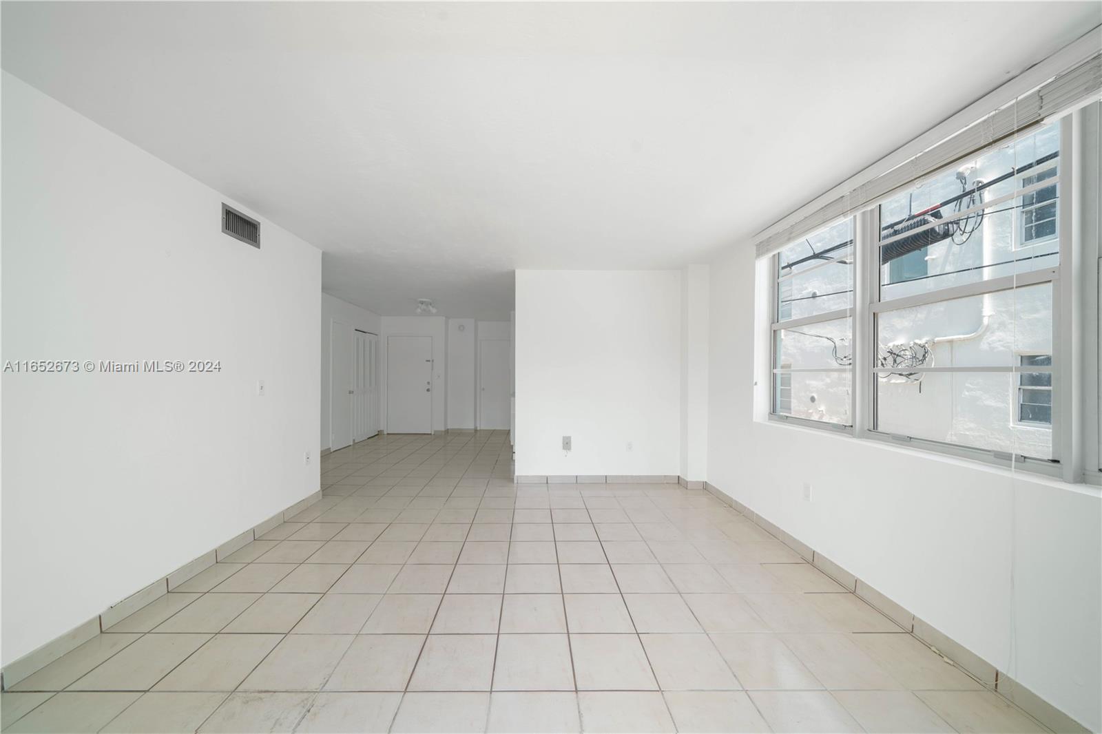701 Collins Ave # 1F