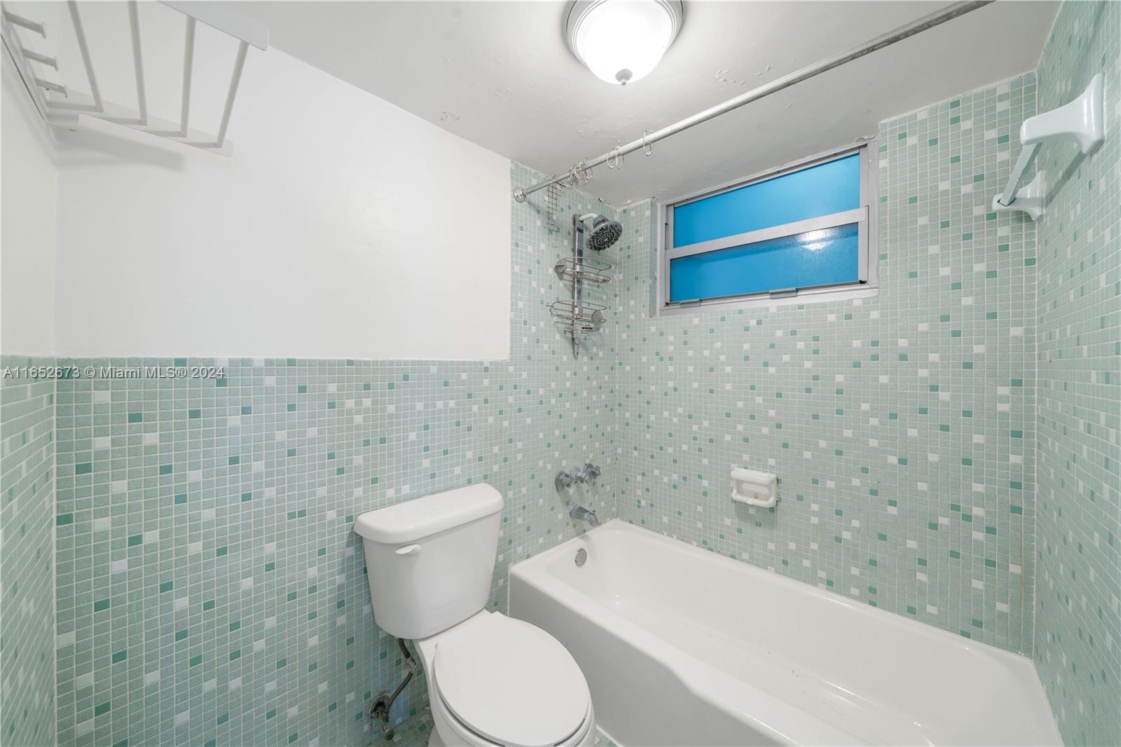 701 Collins Ave # 1F