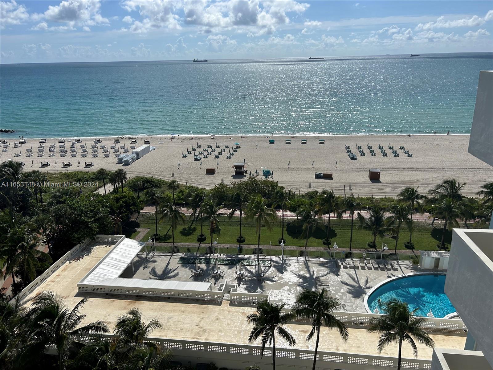 2899 Collins Ave # 1427