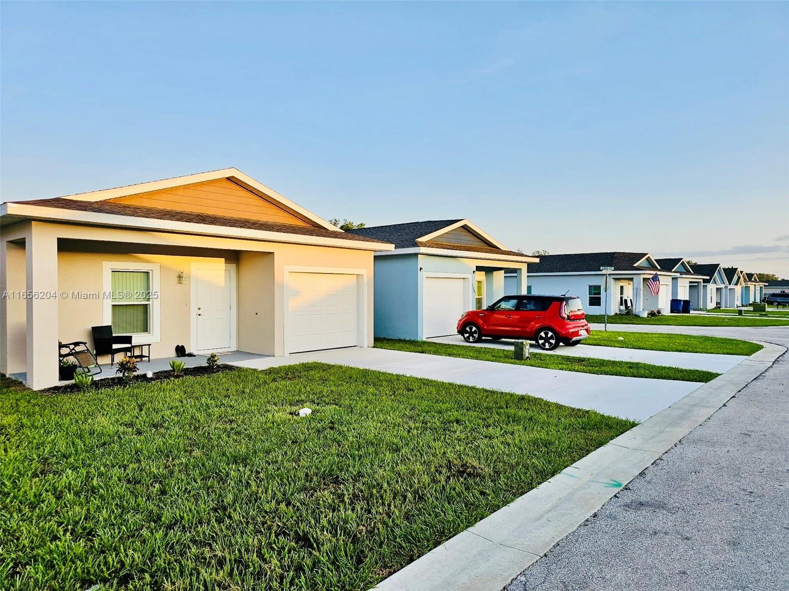 1435 Las Villas Blvd