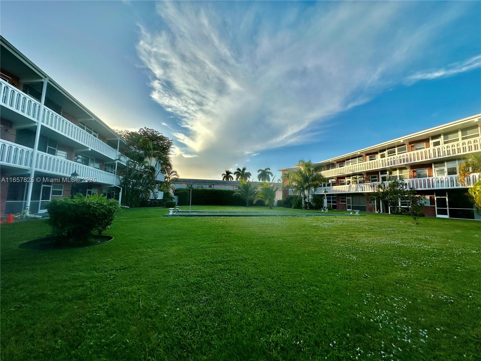 141 NE 10th Ave # 29A