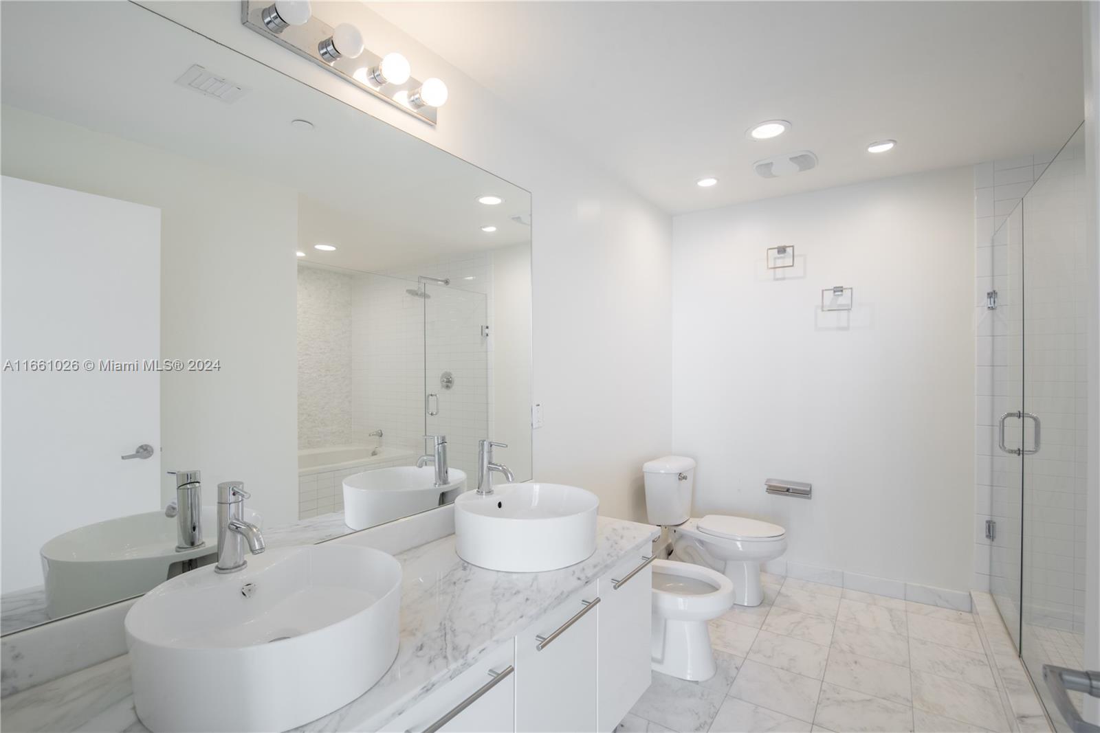 888 Biscayne Blvd # 3405