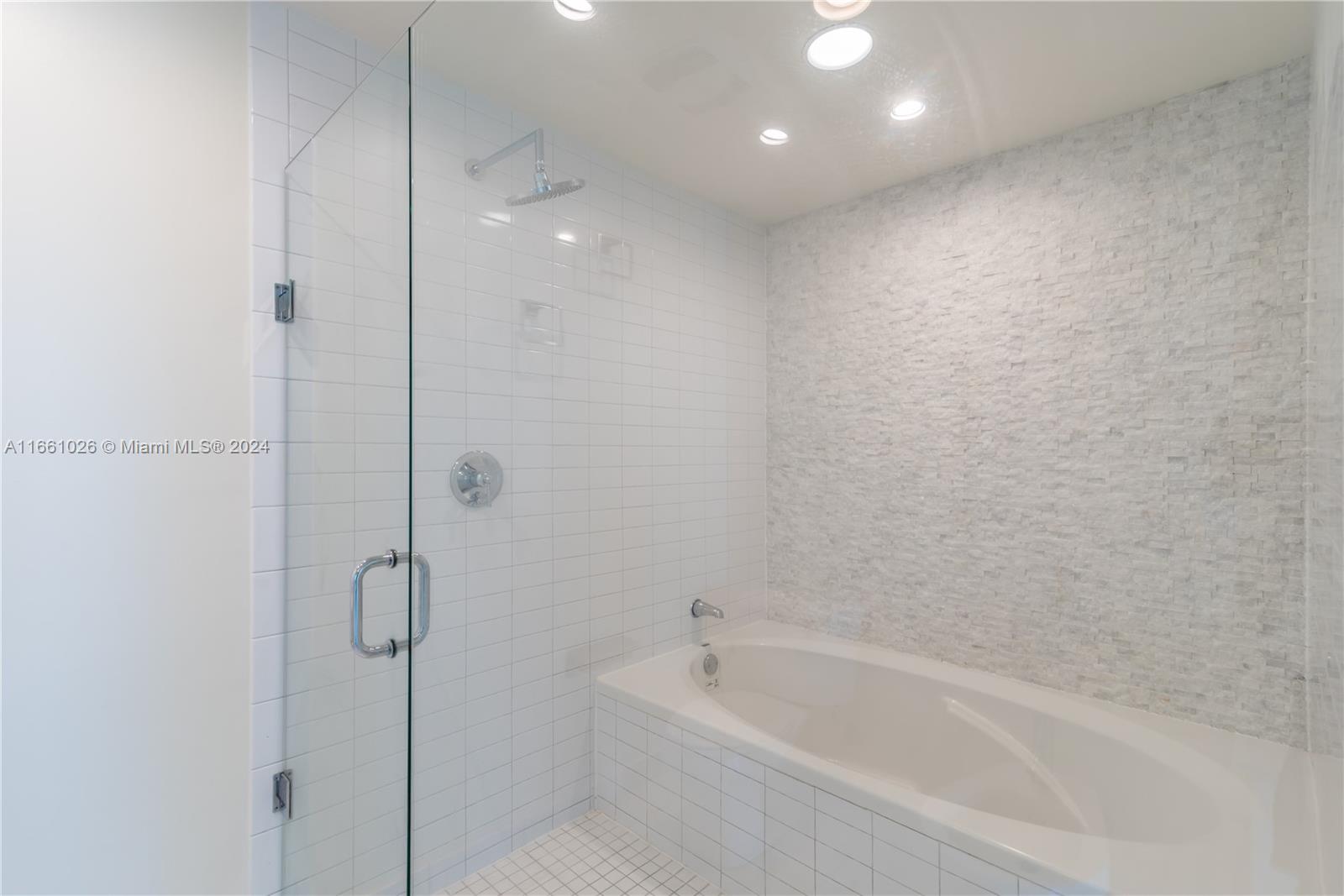 888 Biscayne Blvd # 3405