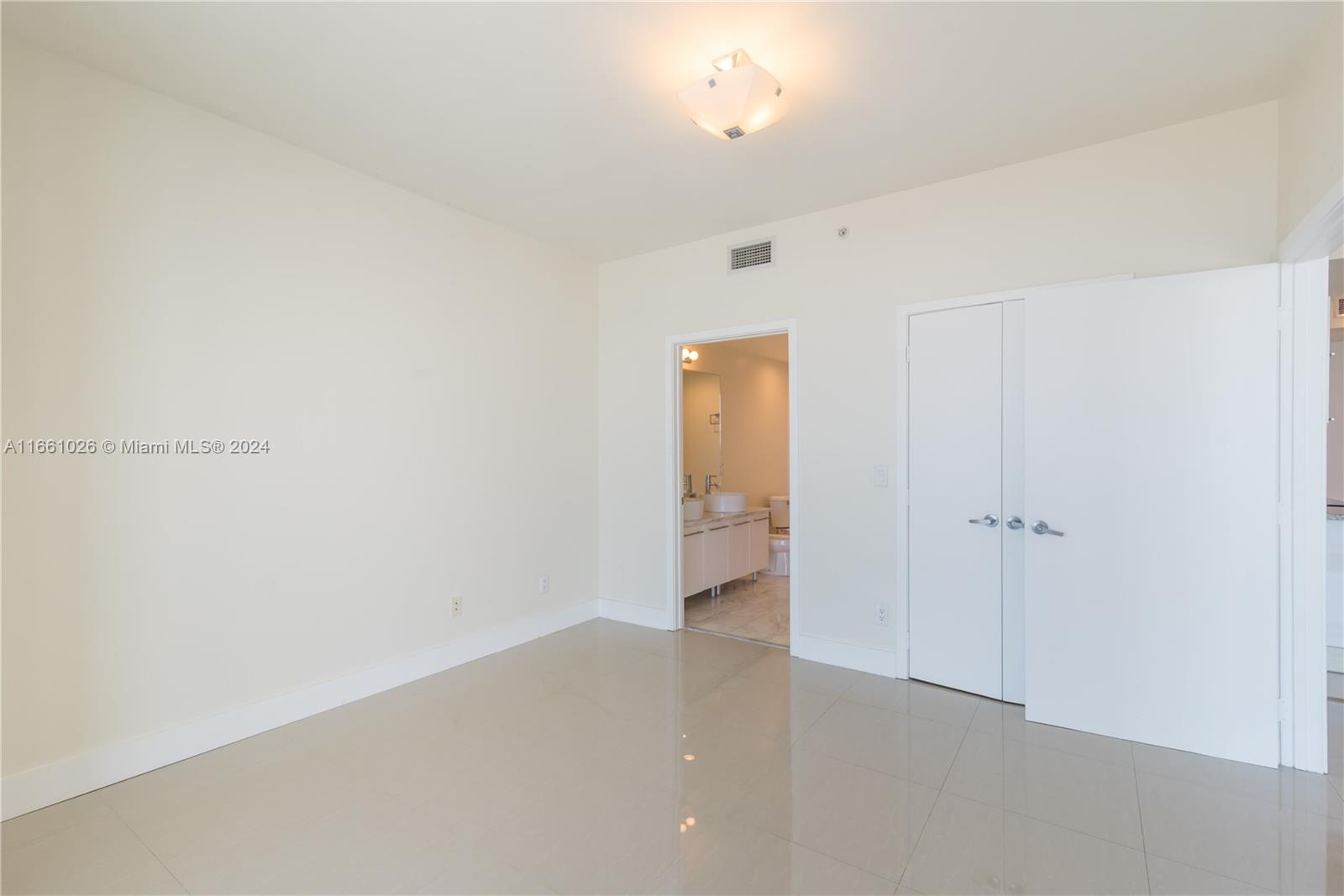 888 Biscayne Blvd # 3405