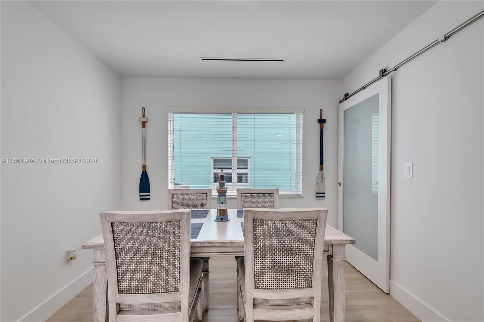 94825 Overseas Highway # 144