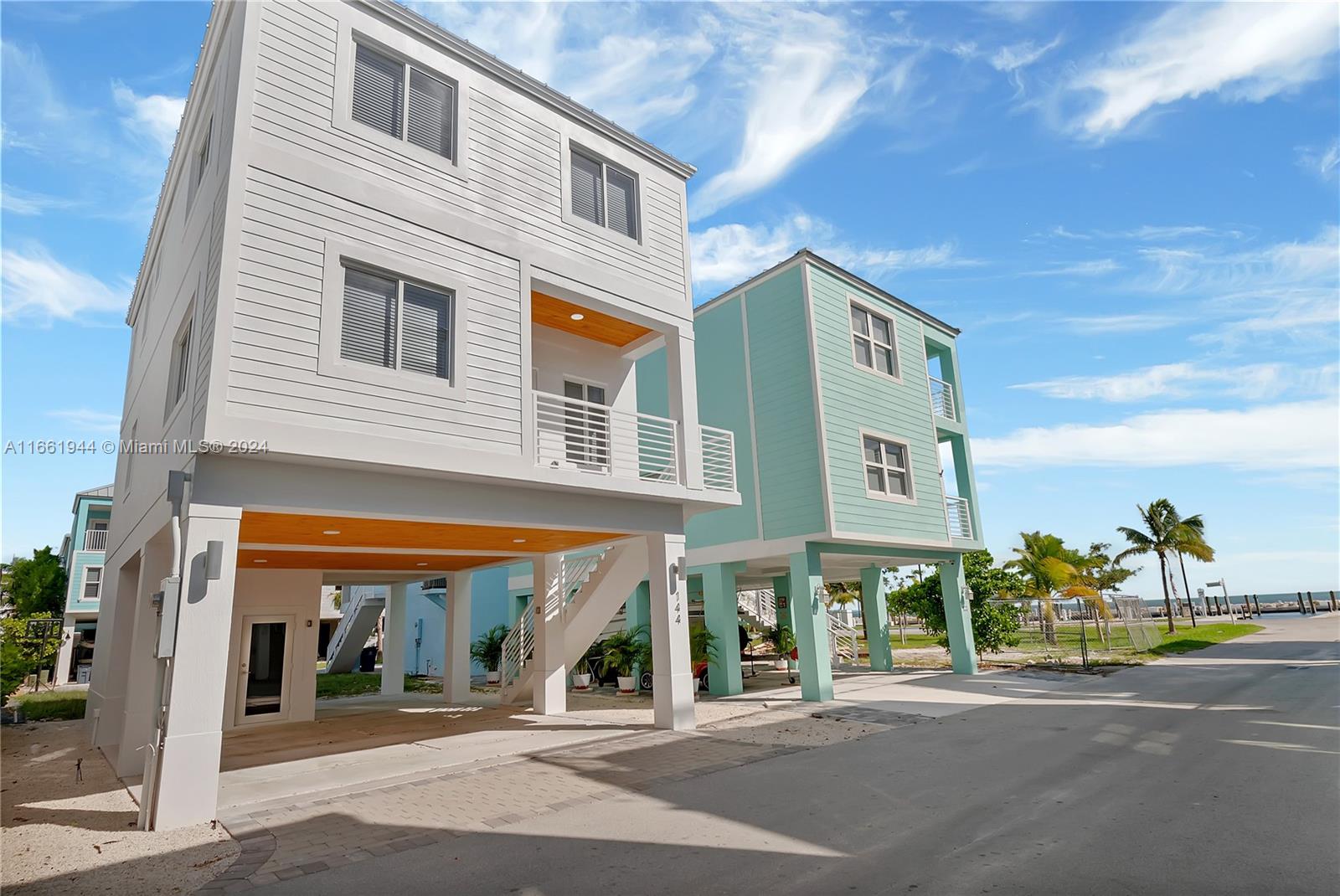 94825 Overseas Highway # 144