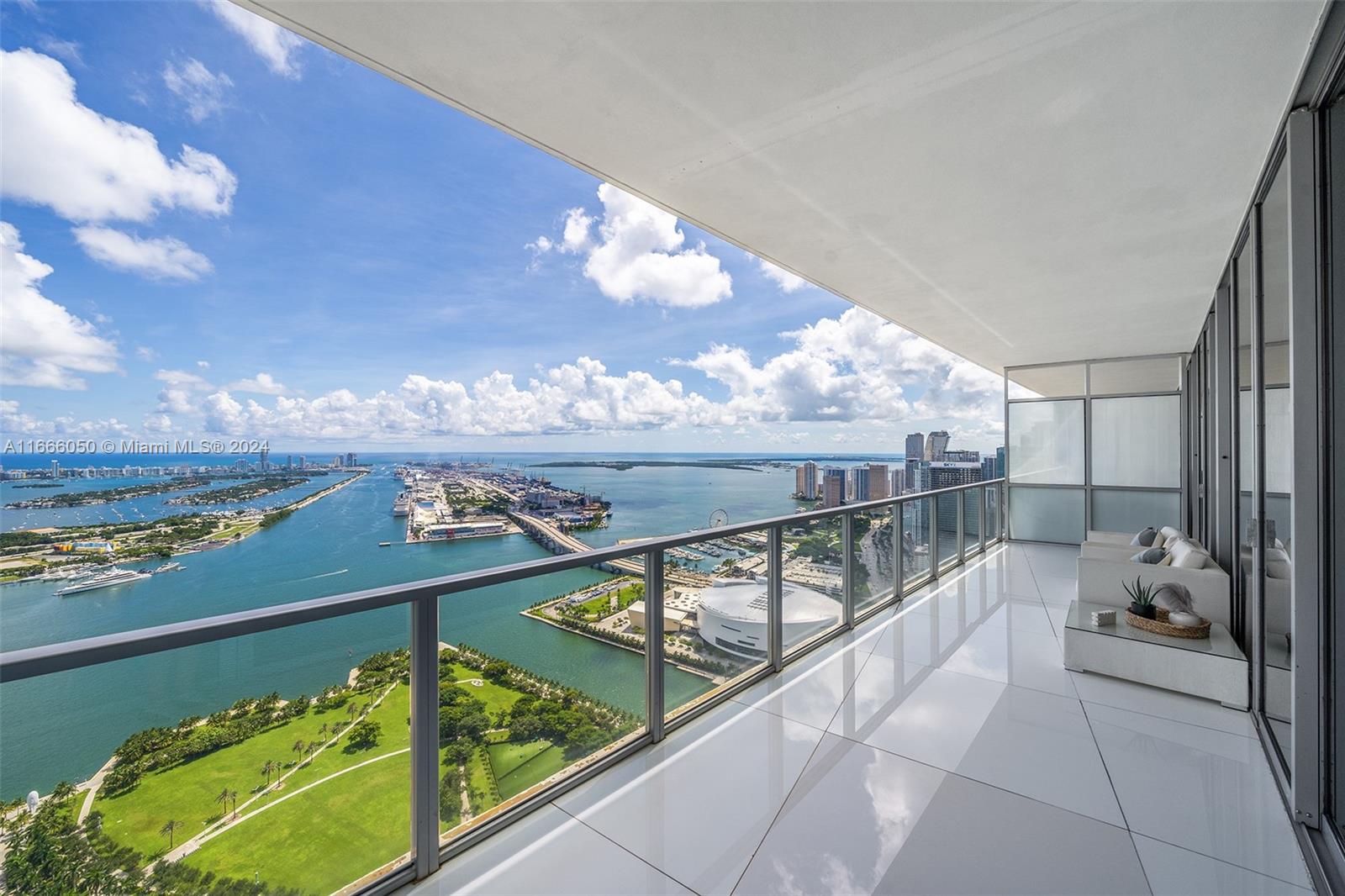 1100 Biscayne Blvd # 6004 Unit: 6003-6004