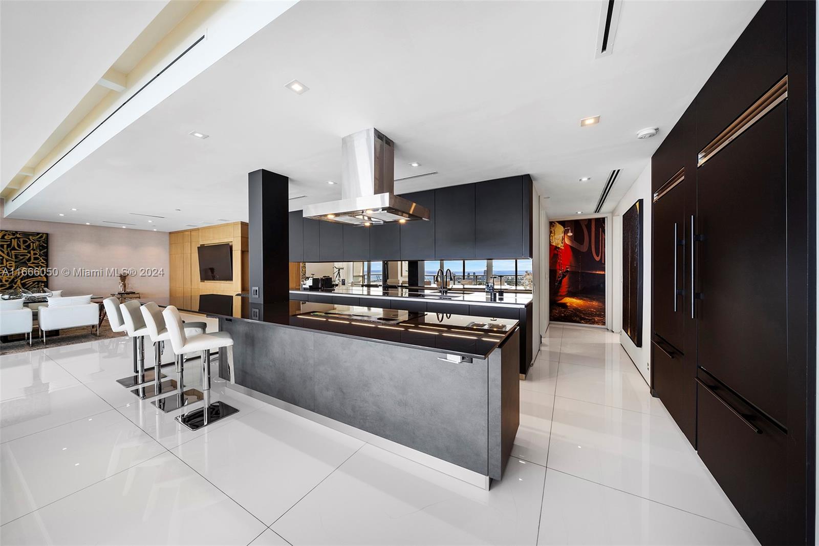 1100 Biscayne Blvd # 6004 Unit: 6003-6004
