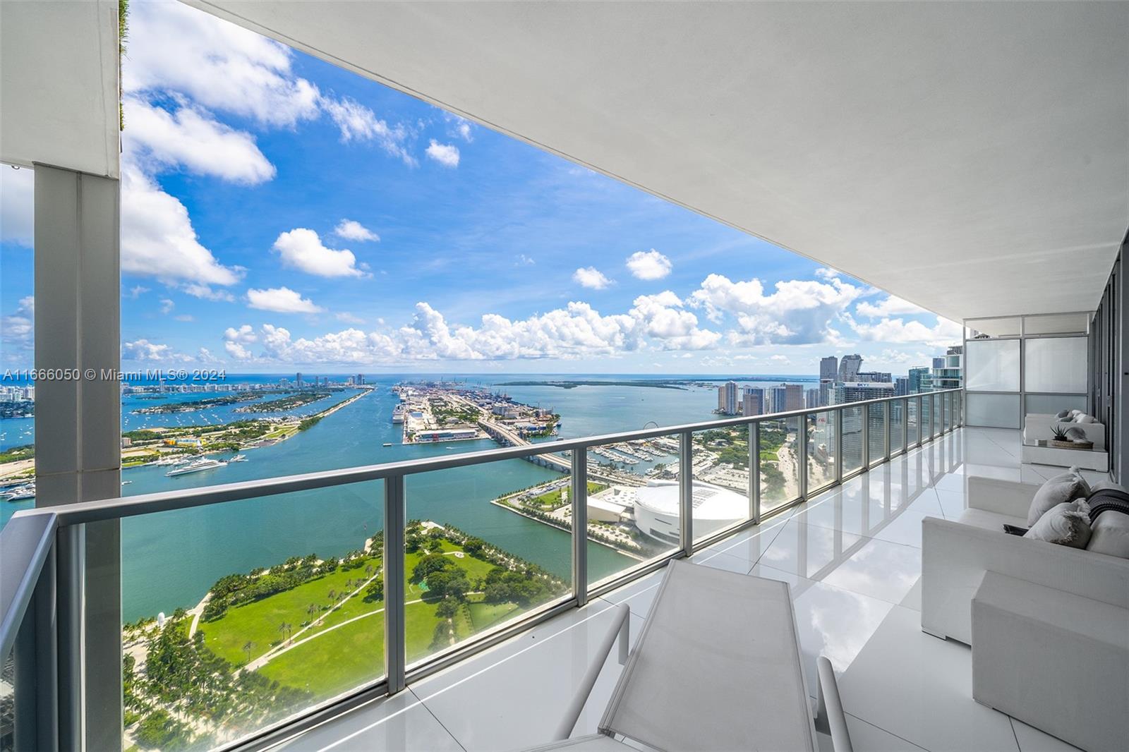 1100 Biscayne Blvd # 6004 Unit: 6003-6004