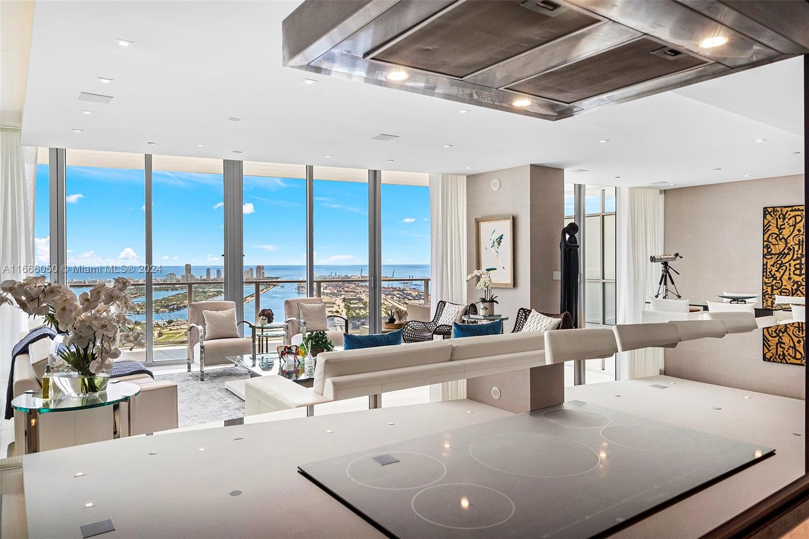 1100 Biscayne Blvd # 6004 Unit: 6003-6004