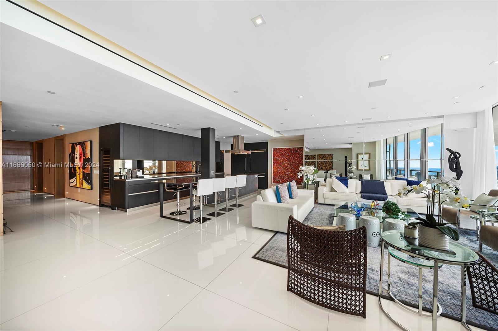 1100 Biscayne Blvd # 6004 Unit: 6003-6004