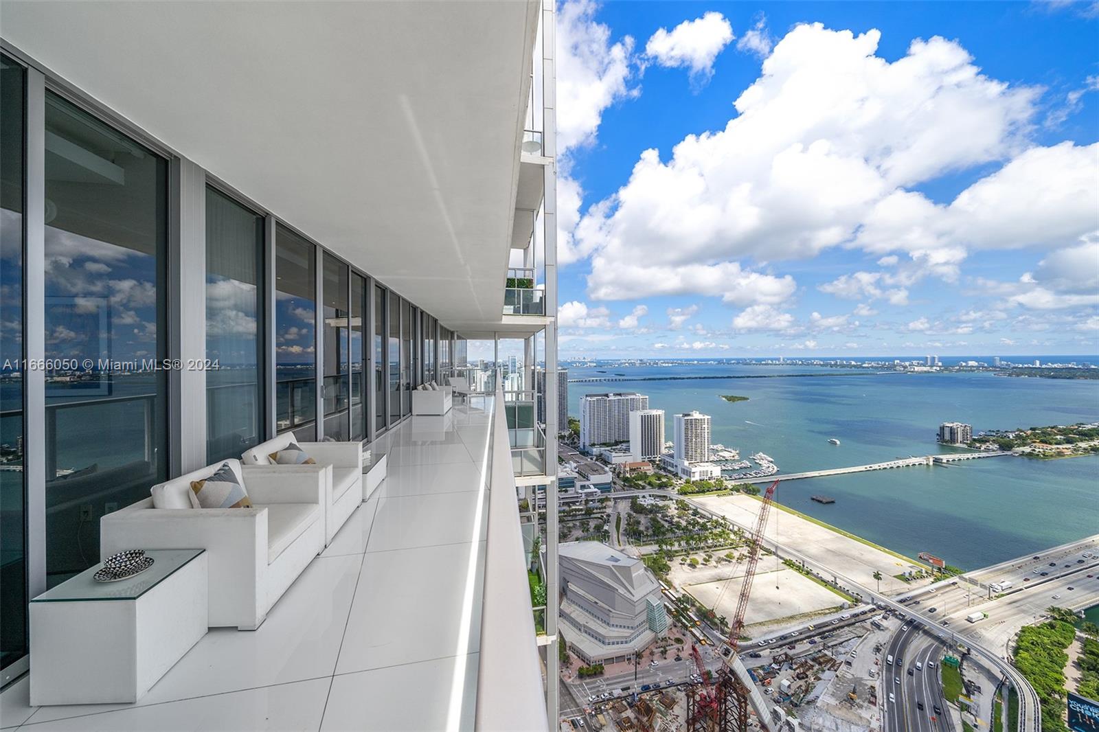 1100 Biscayne Blvd # 6004 Unit: 6003-6004