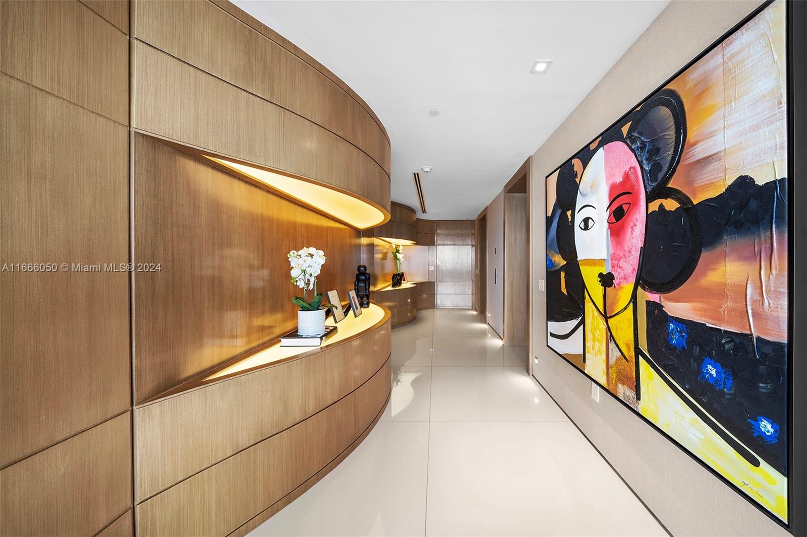 1100 Biscayne Blvd # 6004 Unit: 6003-6004