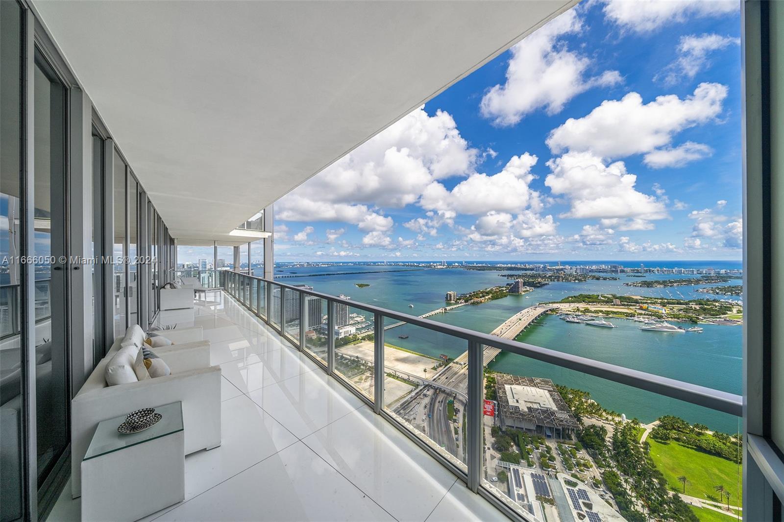 1100 Biscayne Blvd # 6004 Unit: 6003-6004