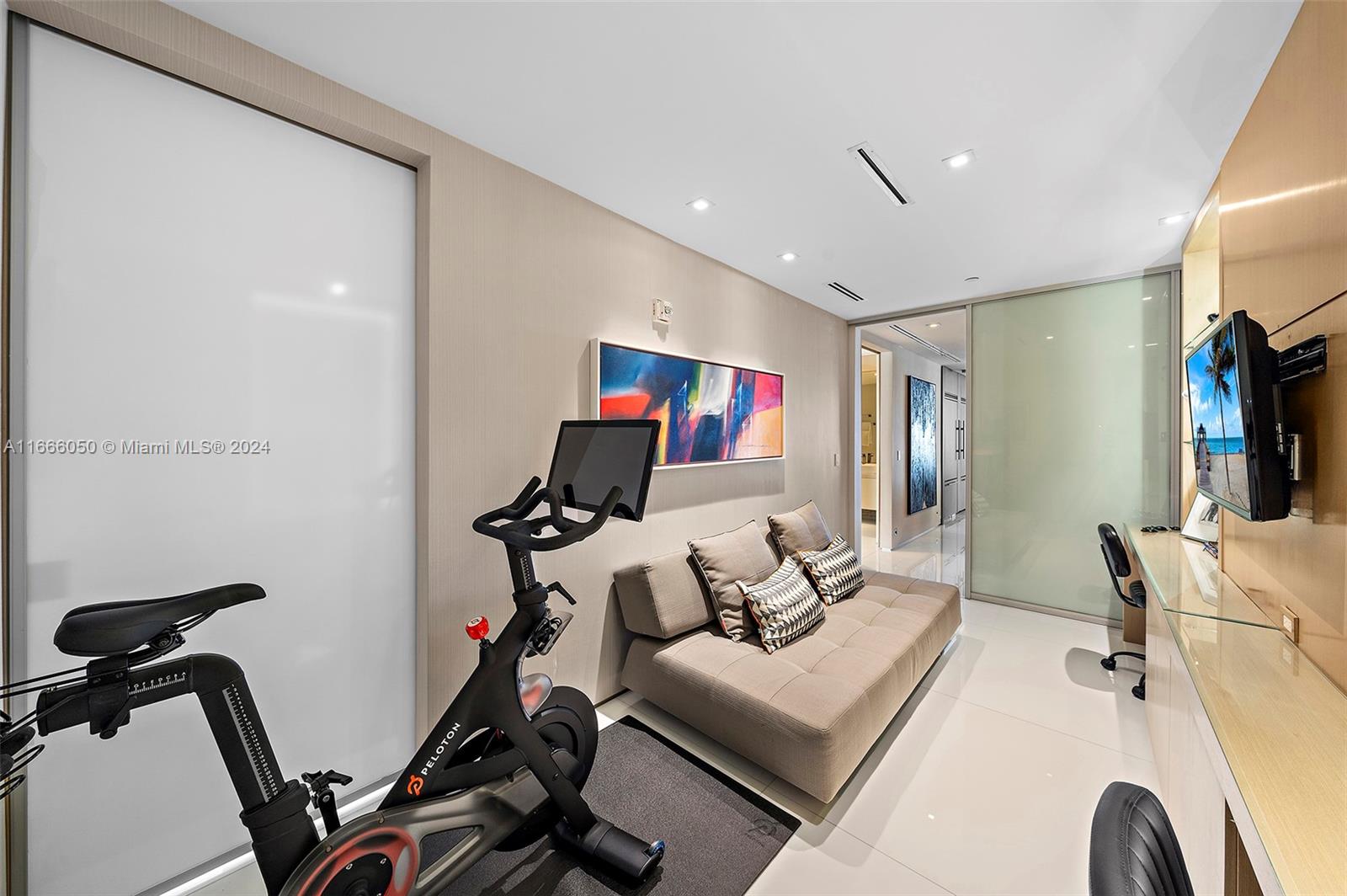 1100 Biscayne Blvd # 6004 Unit: 6003-6004