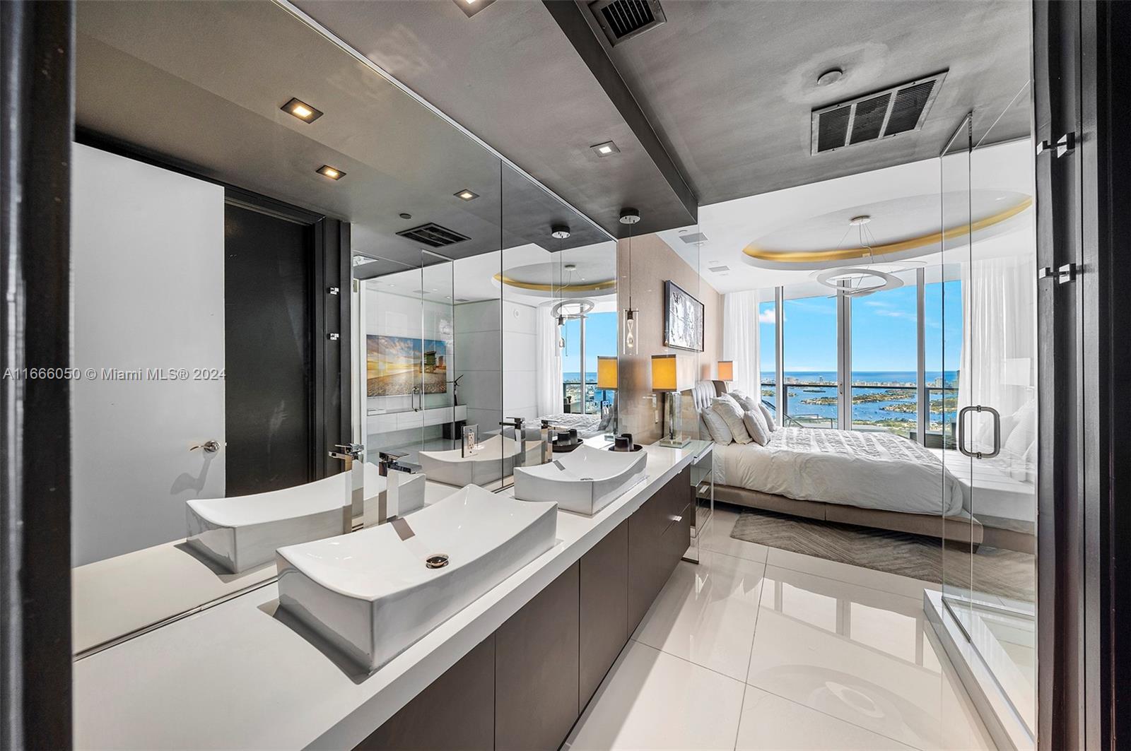 1100 Biscayne Blvd # 6004 Unit: 6003-6004