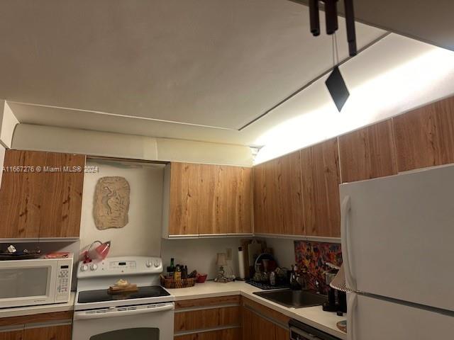 2301 S Ocean Dr # 407