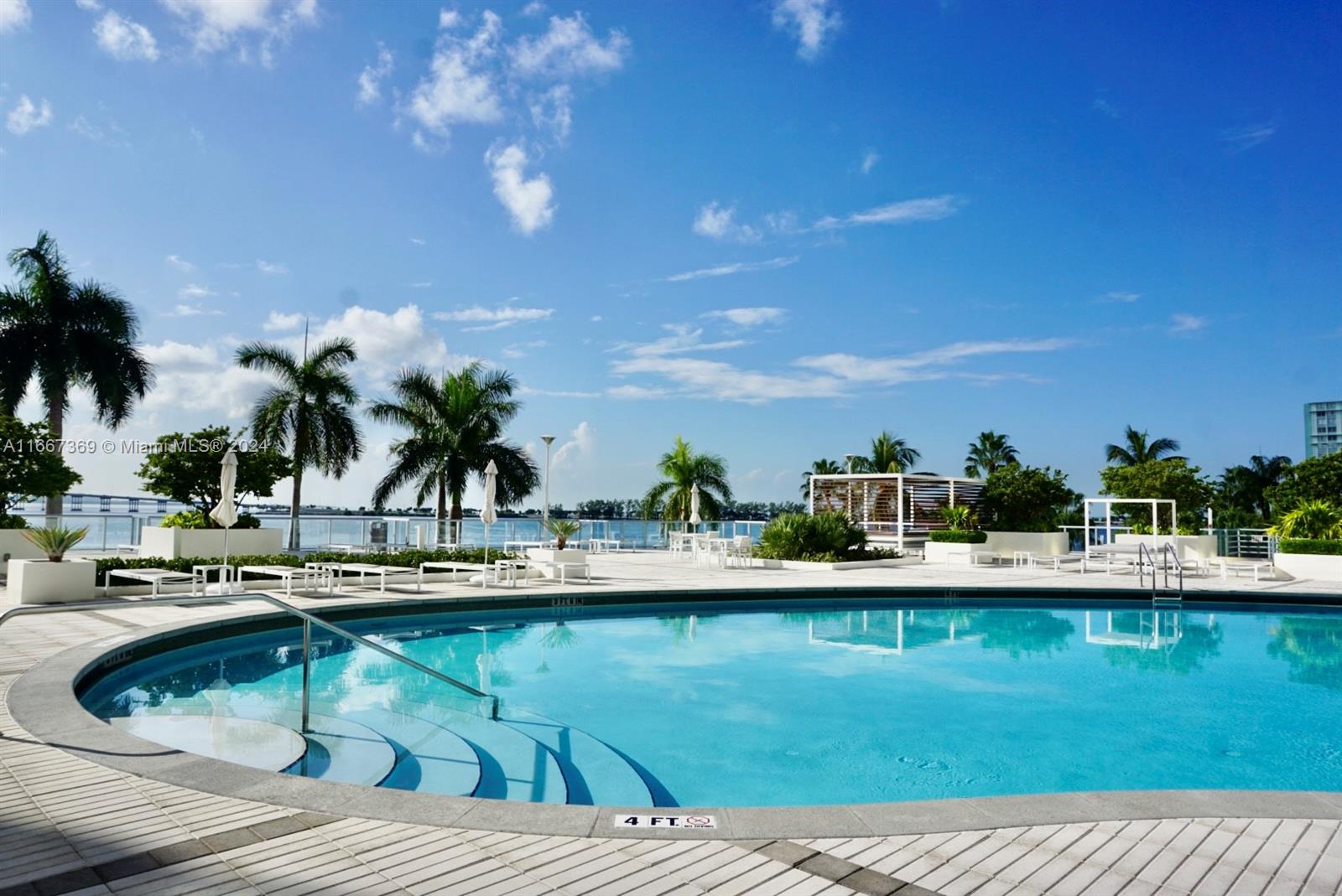 1541 Brickell Ave # A3702