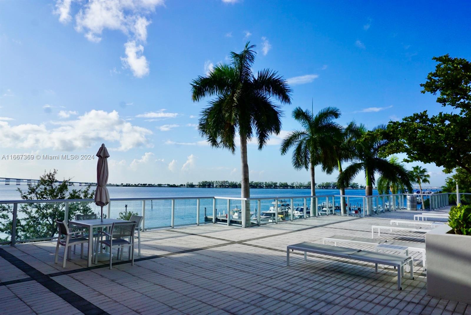 1541 Brickell Ave # A3702