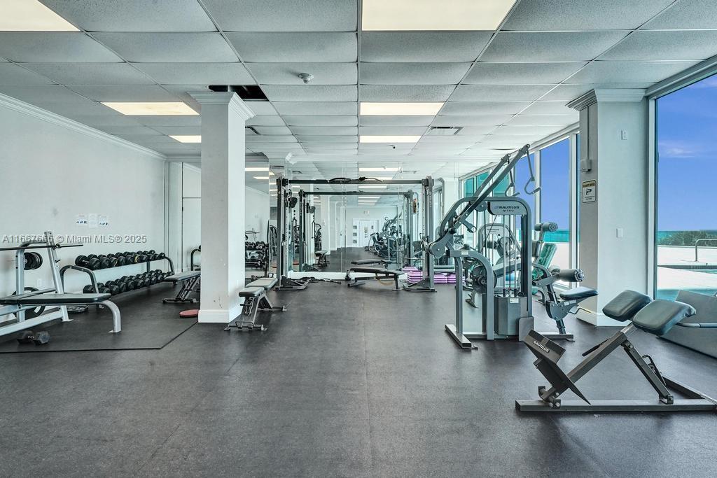 7135 Collins Ave # 1723