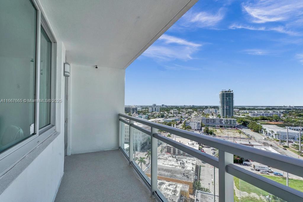 7135 Collins Ave # 1723