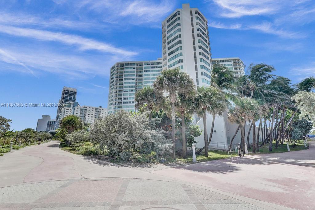 7135 Collins Ave # 1723