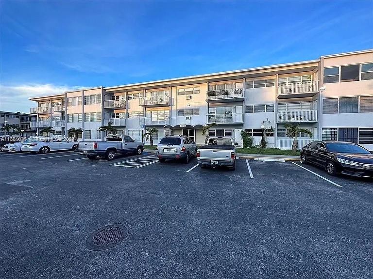 16801 NE 14th Ave # 202