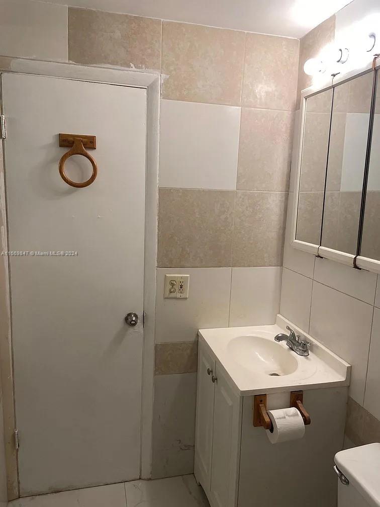 16801 NE 14th Ave # 202