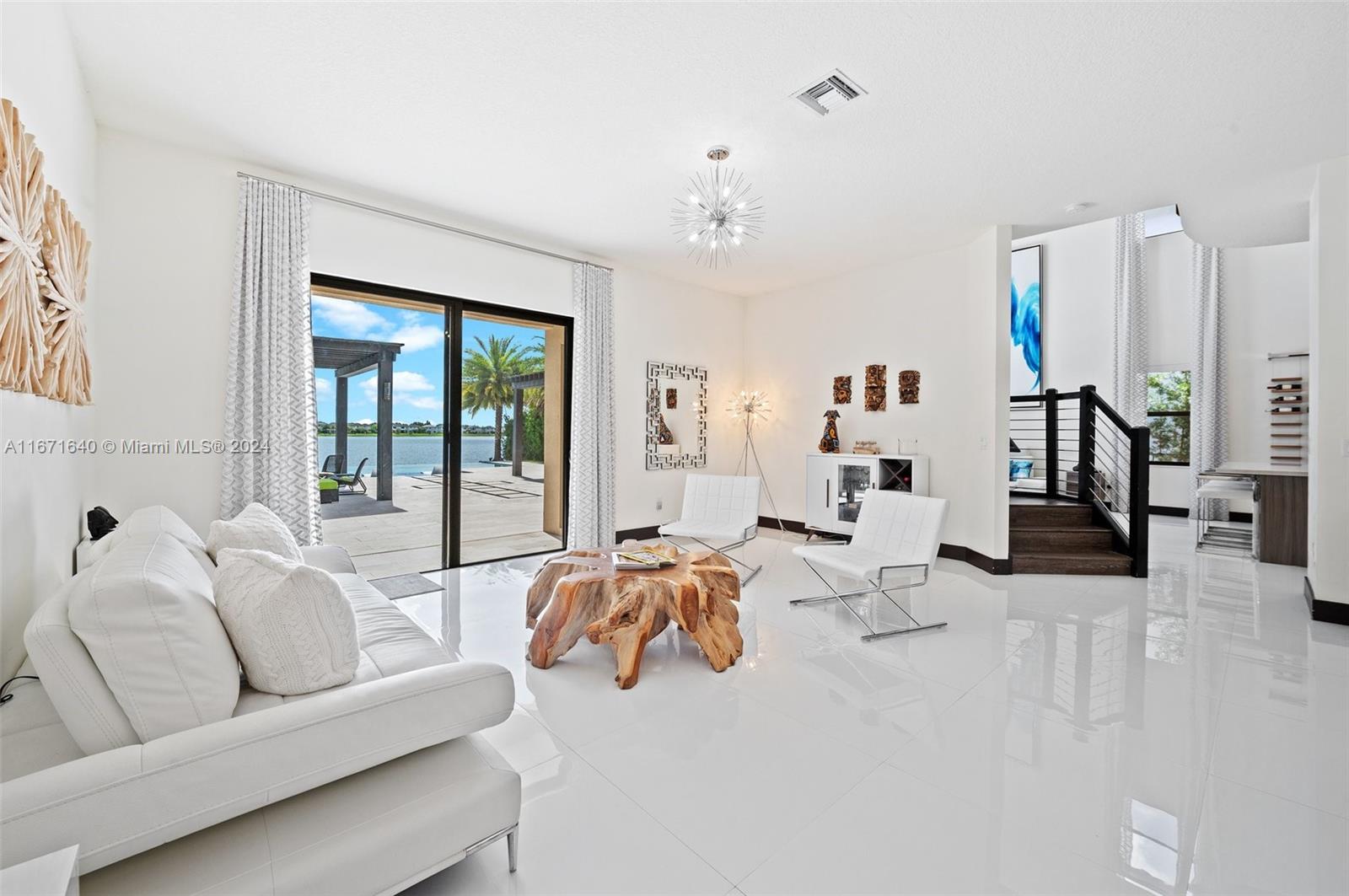 8898 NW 160th Ter