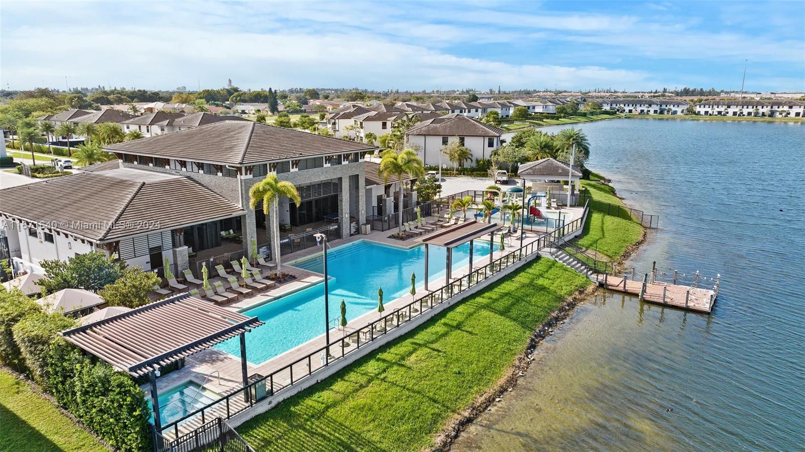 8898 NW 160th Ter