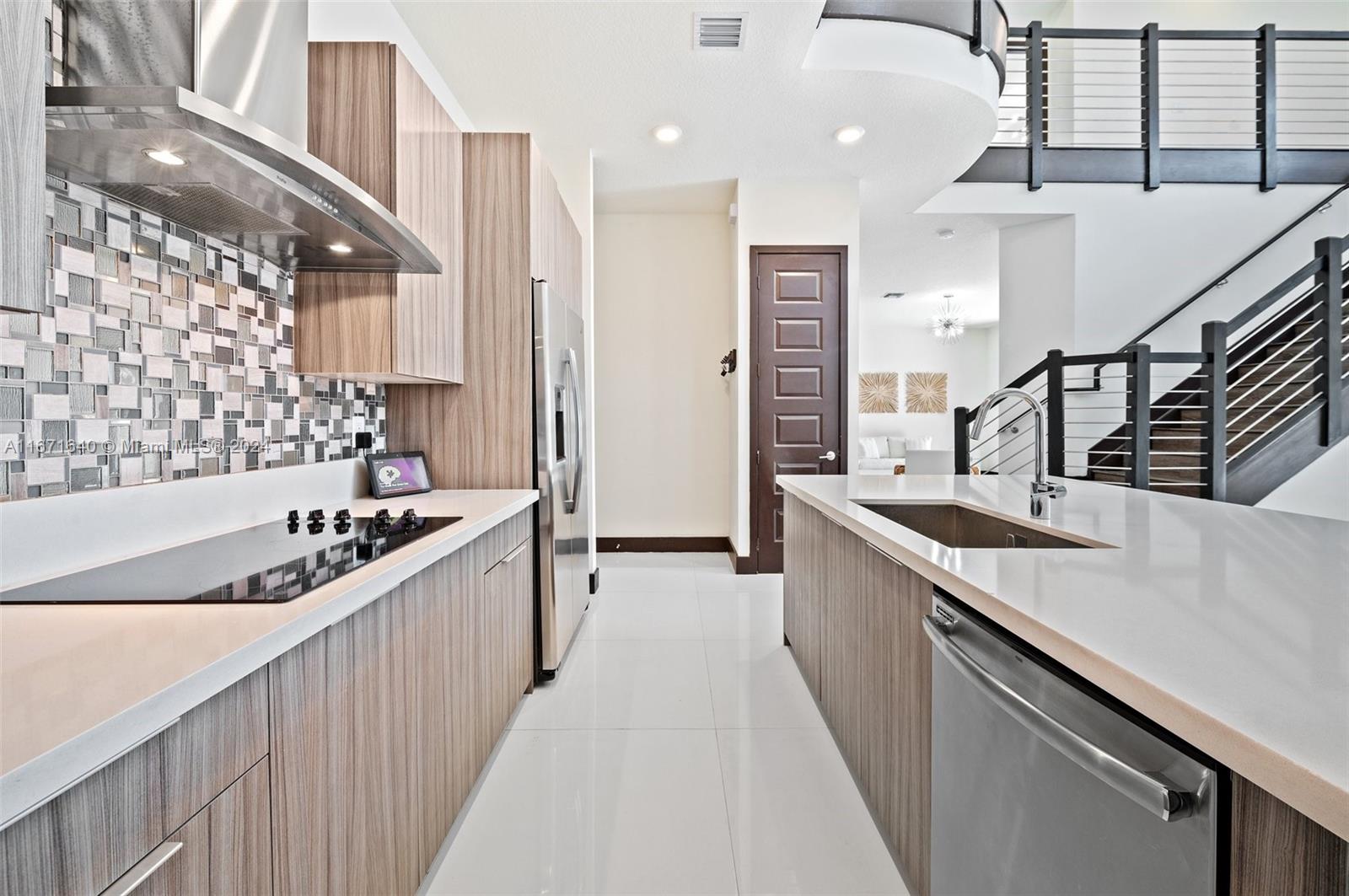 8898 NW 160th Ter