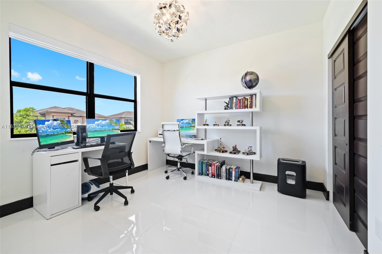 8898 NW 160th Ter