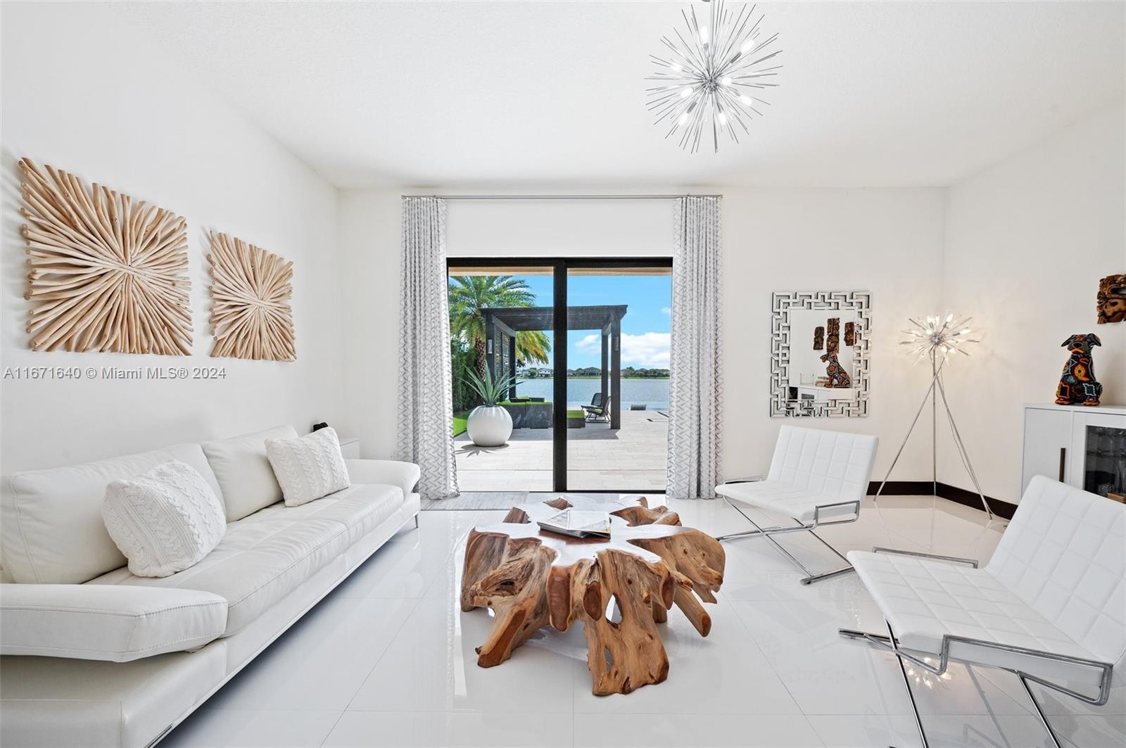 8898 NW 160th Ter