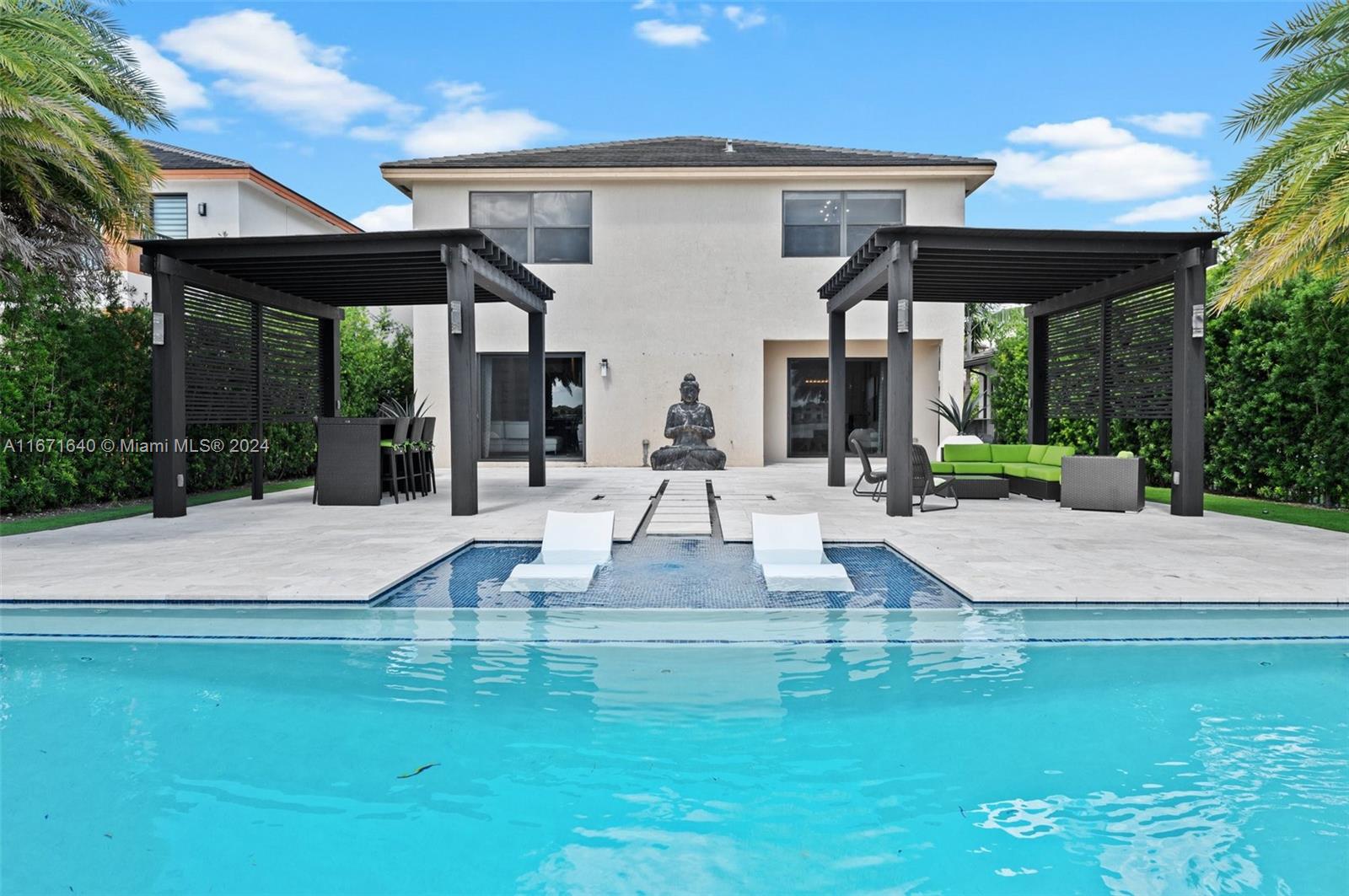 8898 NW 160th Ter