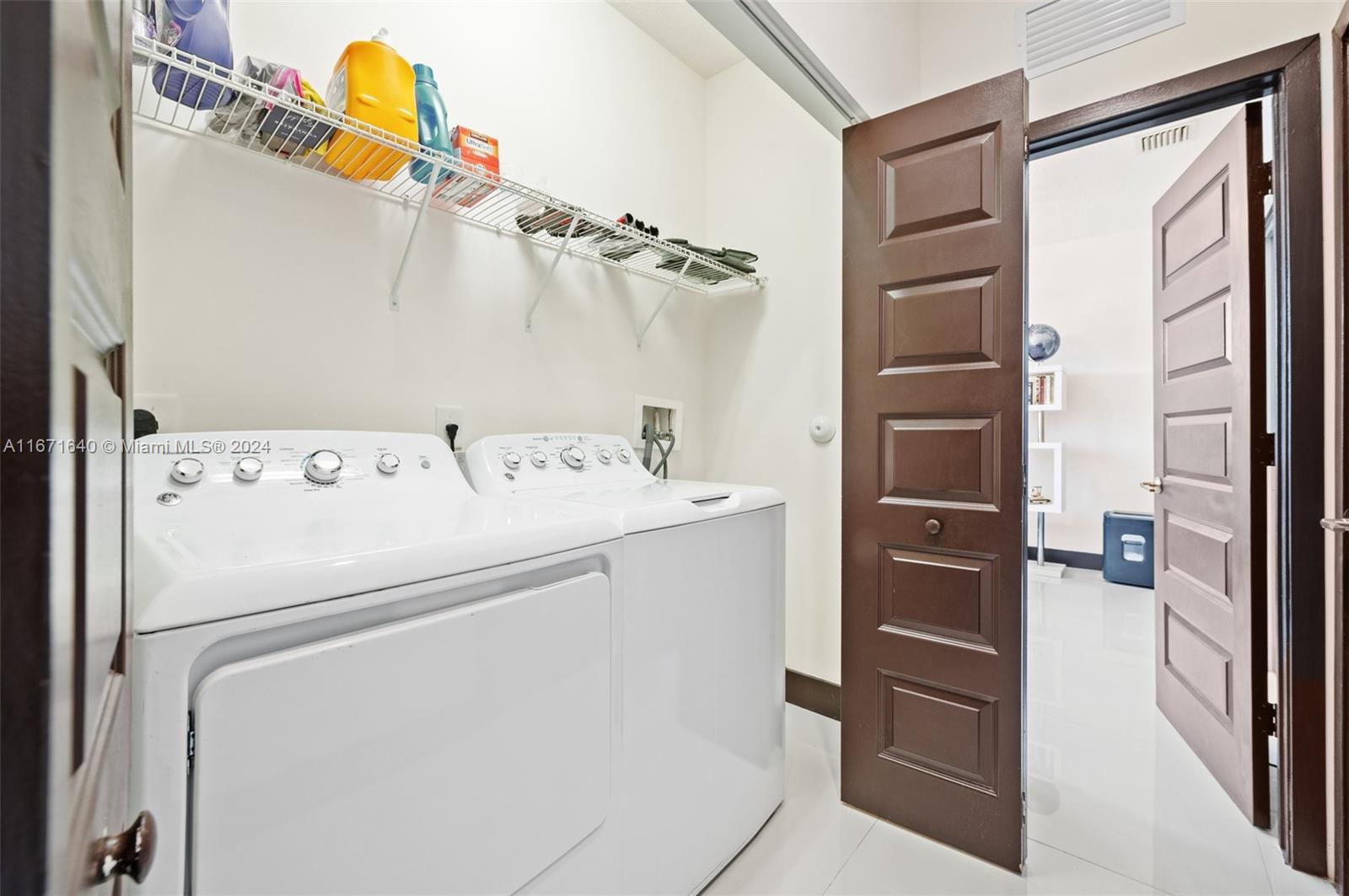 8898 NW 160th Ter