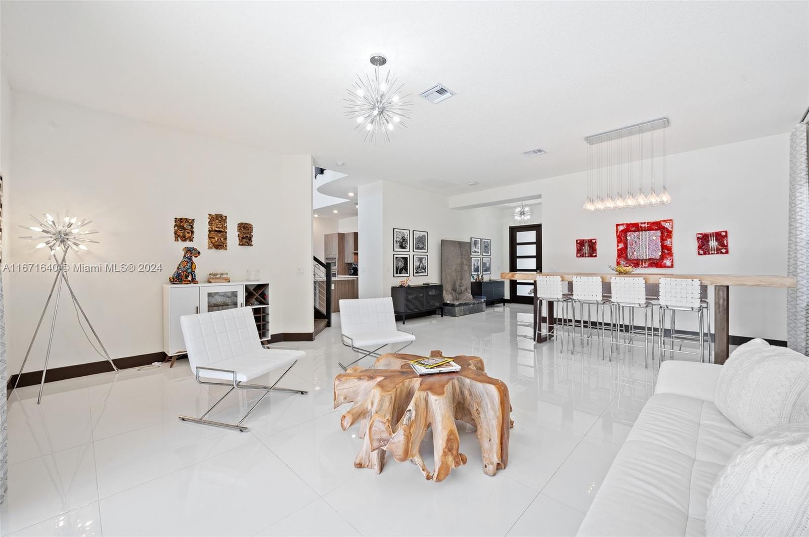 8898 NW 160th Ter