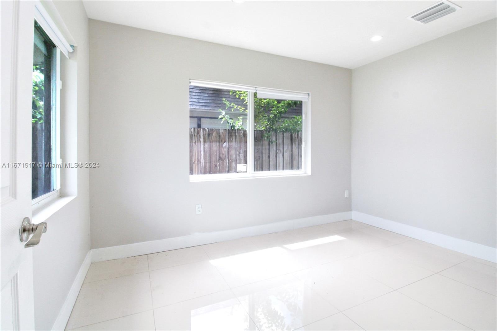 1519 NW 8th Ave # 1519