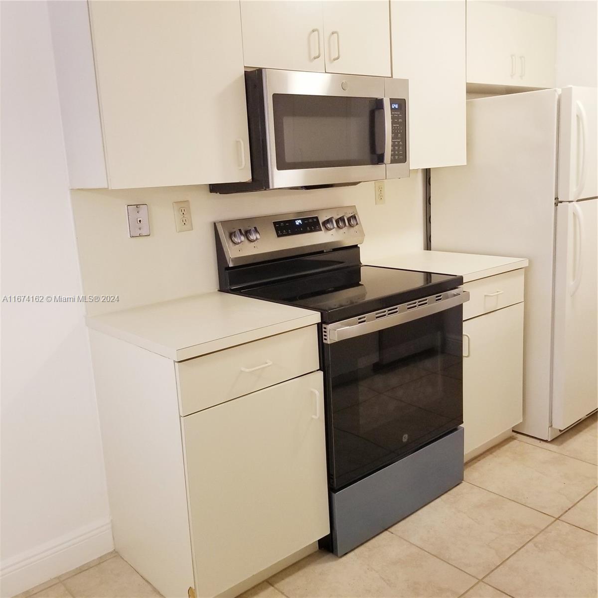 9772 NW 46th Ter # 129