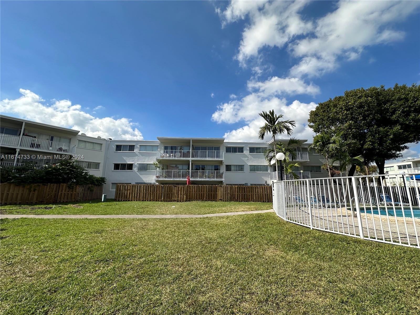 7713 SW Kendall Dr # A314