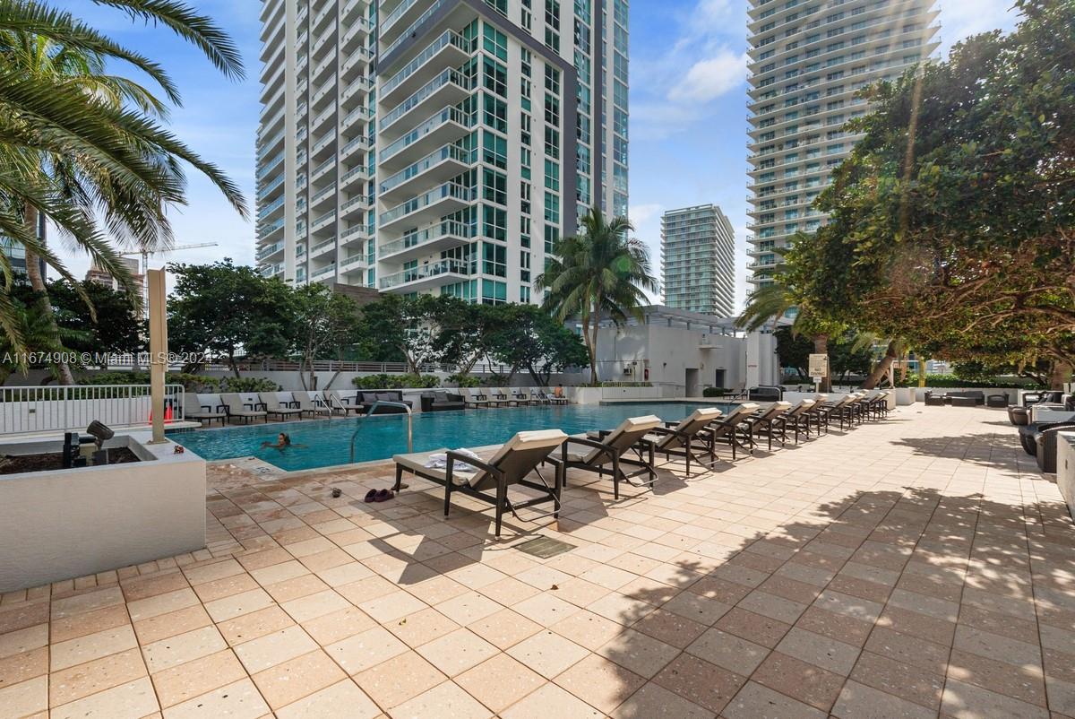 1060 Brickell Ave # 1803