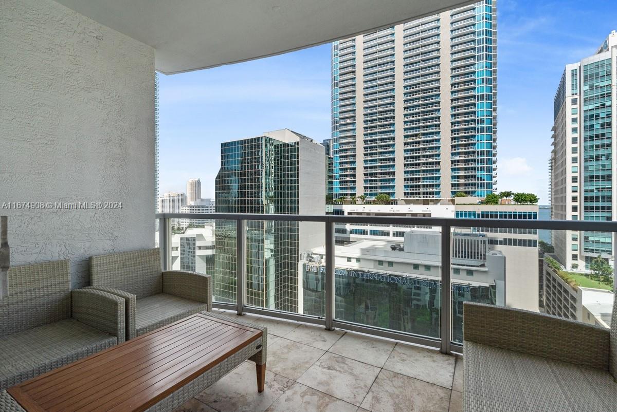 1060 Brickell Ave # 1803