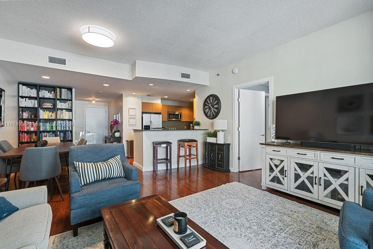 1060 Brickell Ave # 1803